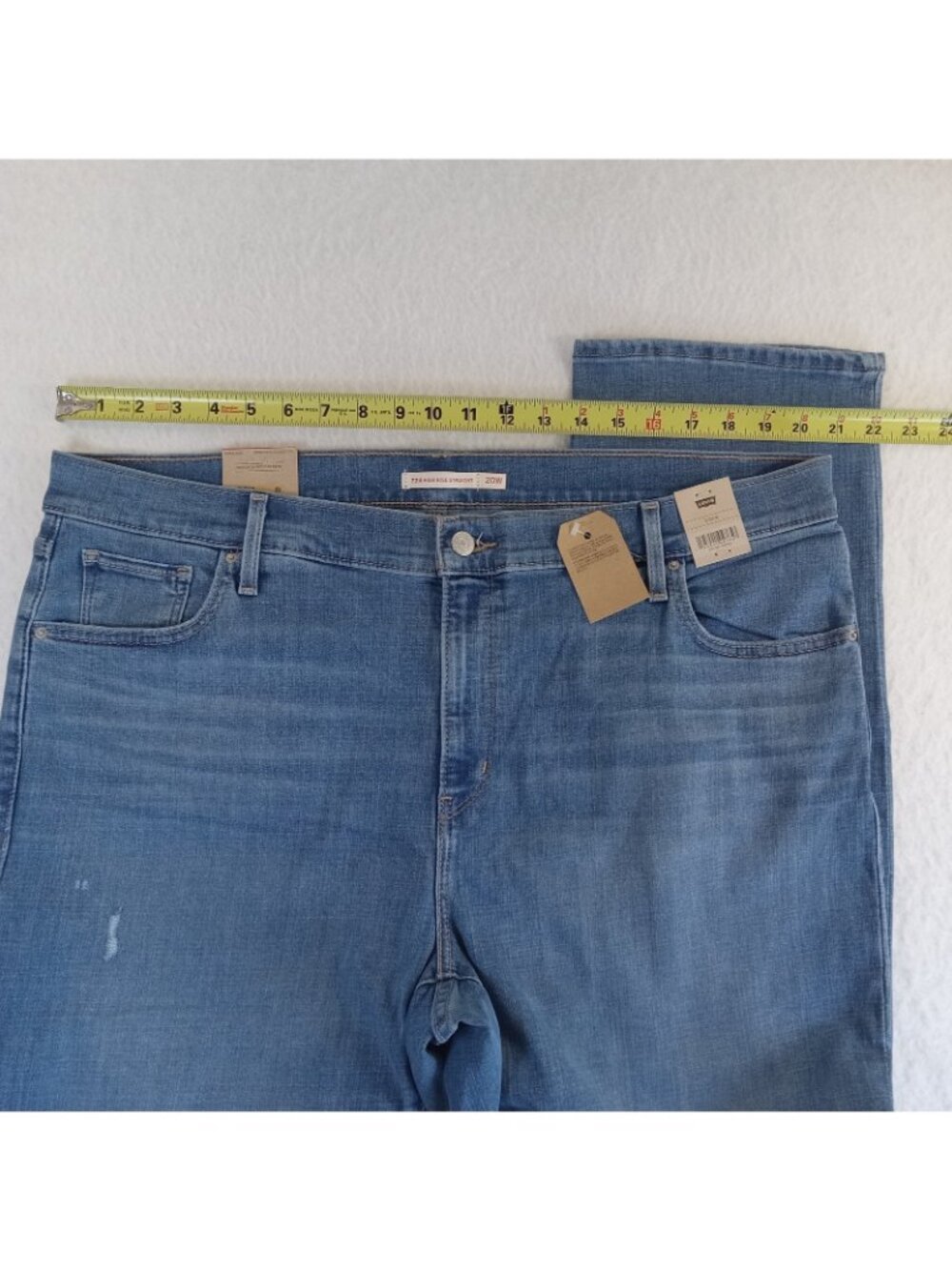 Levi's 724 High-Rise Slim Straight Jeans Women's Plus Size 20W Distressed Medium - Picture 6 of 16